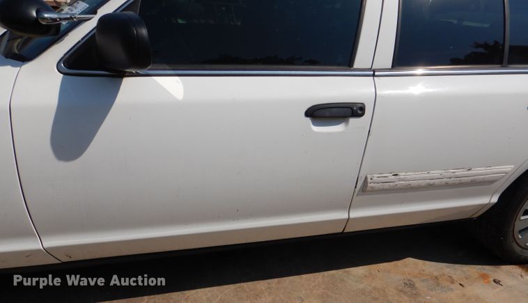 image for item DM1492 2010 Ford Crown Victoria Police Interceptor