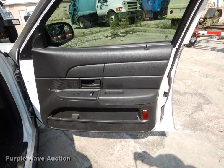 image for item DM1492 2010 Ford Crown Victoria Police Interceptor