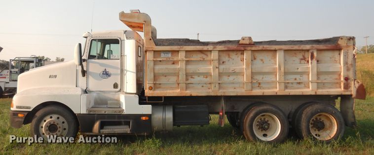 image for item DM5070 1993 Kenworth T600  dump truck