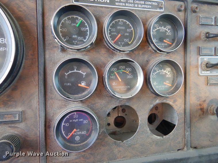 image for item DM5070 1993 Kenworth T600  dump truck