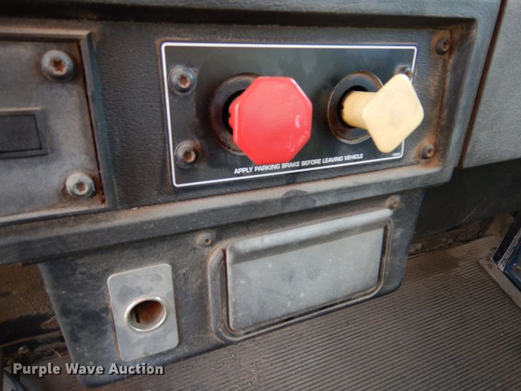 image for item DM5070 1993 Kenworth T600  dump truck