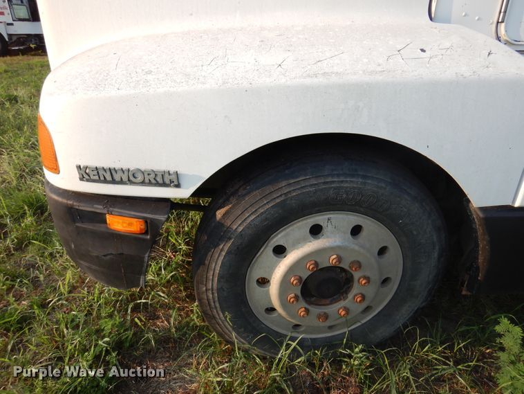 image for item DM5070 1993 Kenworth T600  dump truck