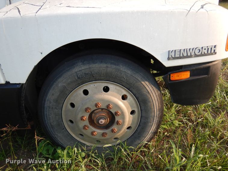 image for item DM5070 1993 Kenworth T600  dump truck