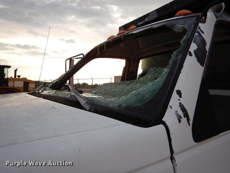 image for item DM6409 1999 Chevrolet C7500  dump truck