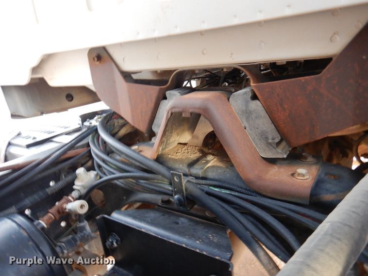 image for item DM6409 1999 Chevrolet C7500  dump truck