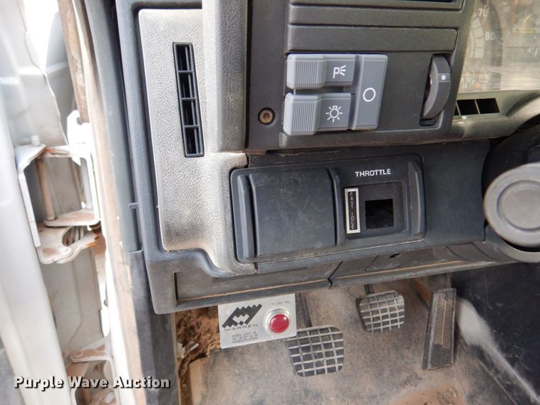 image for item DM6409 1999 Chevrolet C7500  dump truck