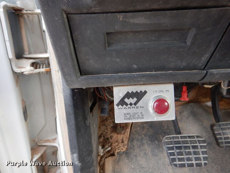 image for item DM6409 1999 Chevrolet C7500  dump truck