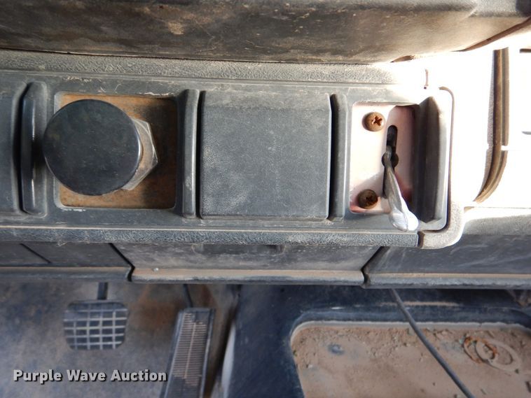 image for item DM6409 1999 Chevrolet C7500  dump truck