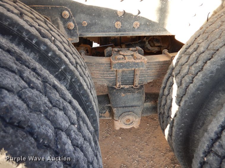 image for item DM6409 1999 Chevrolet C7500  dump truck