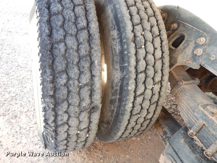 image for item DM6409 1999 Chevrolet C7500  dump truck