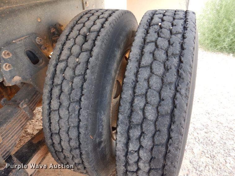 image for item DM6409 1999 Chevrolet C7500  dump truck