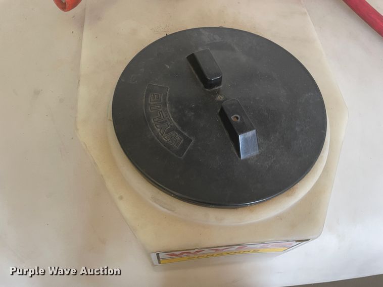 image for item GG9487 Wylie  sprayer