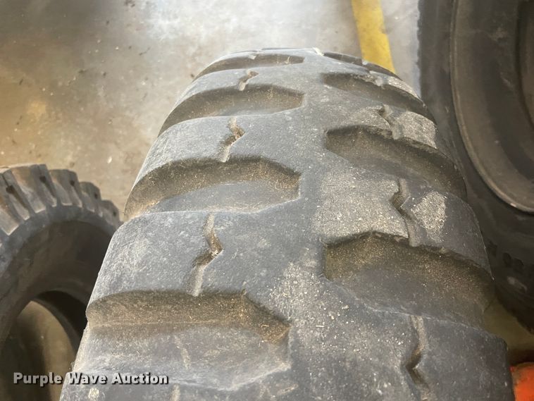 image for item GG9491 (3) tires
