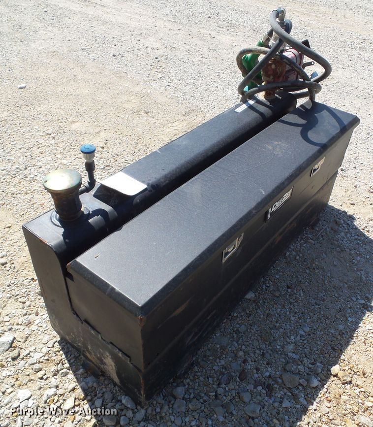 image for item HF9962 Dee Zee  auxiliary fuel tank