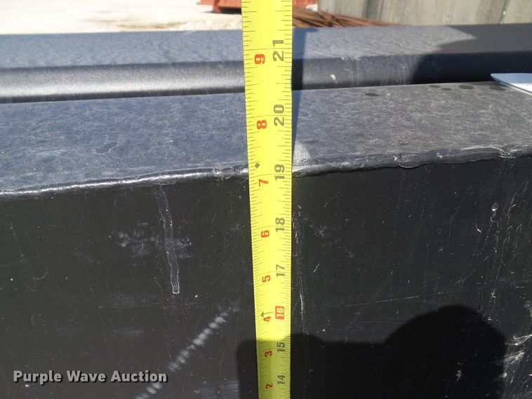 image for item HF9962 Dee Zee  auxiliary fuel tank