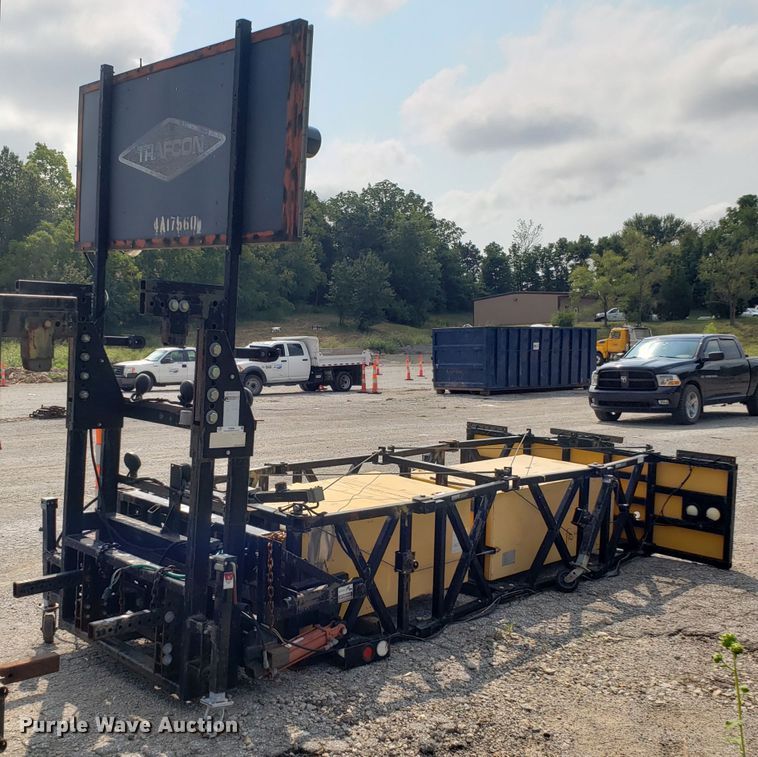 image for item IC9898 Energy Absorption Systems  crash attenuator