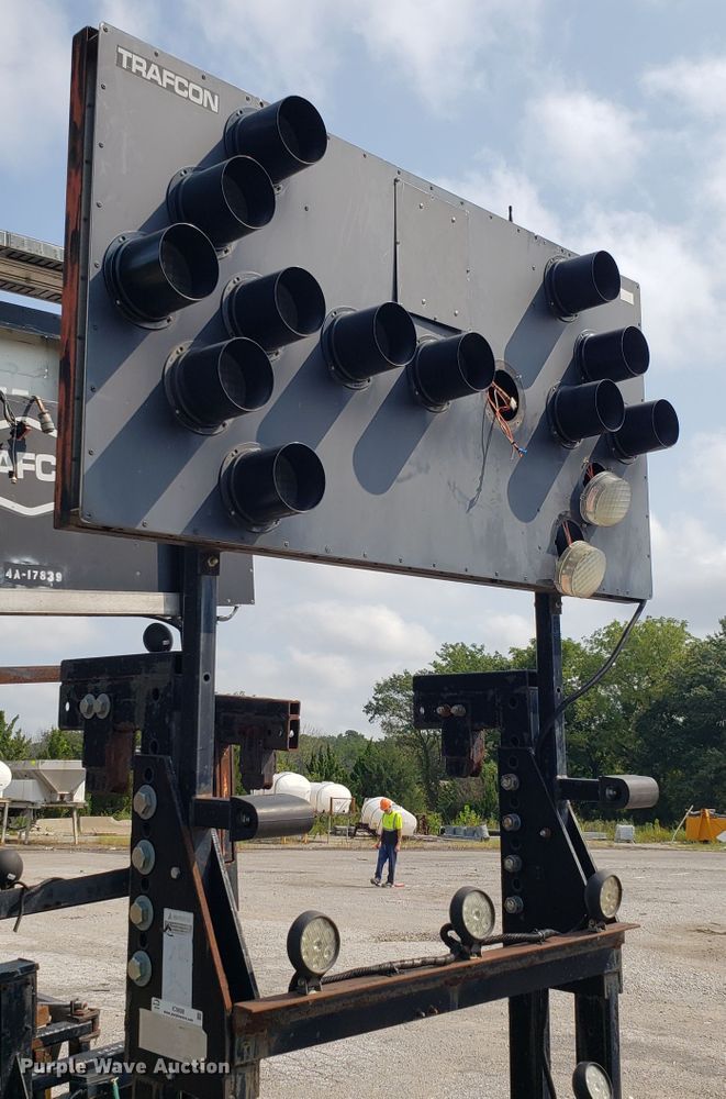 image for item IC9898 Energy Absorption Systems  crash attenuator