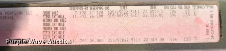 image for item IC9971 2010 Freightliner FLD120  water truck