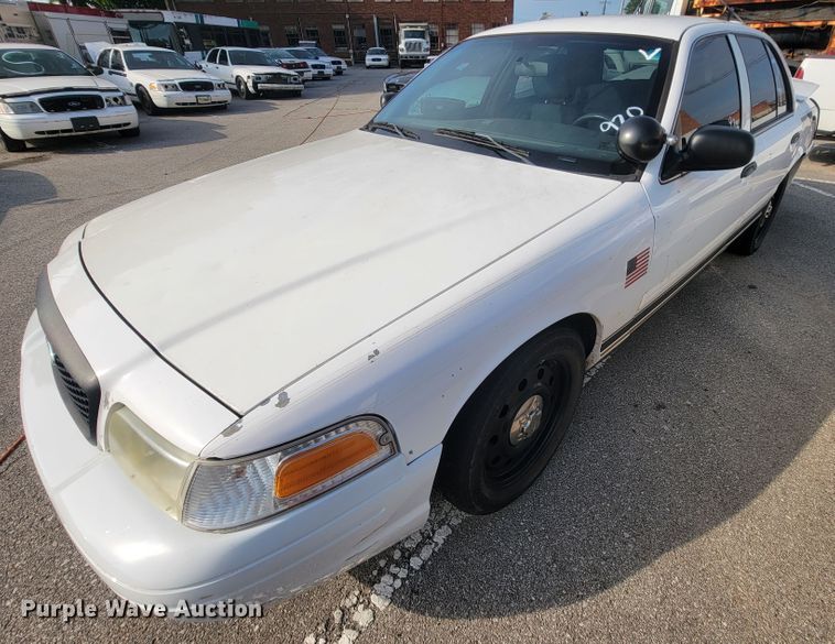 image for item IE9258 2011 Ford Crown Victoria Police Interceptor