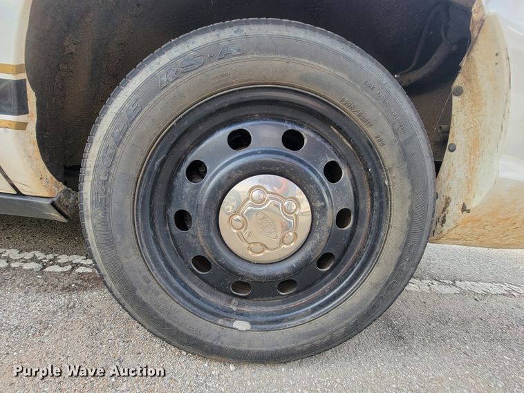 image for item IE9258 2011 Ford Crown Victoria Police Interceptor