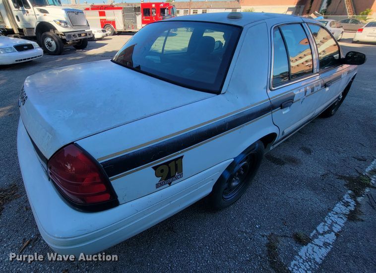 image for item IE9285 2009 Ford Crown Victoria Police Interceptor