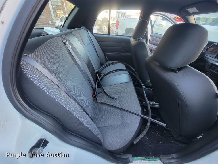 image for item IE9285 2009 Ford Crown Victoria Police Interceptor