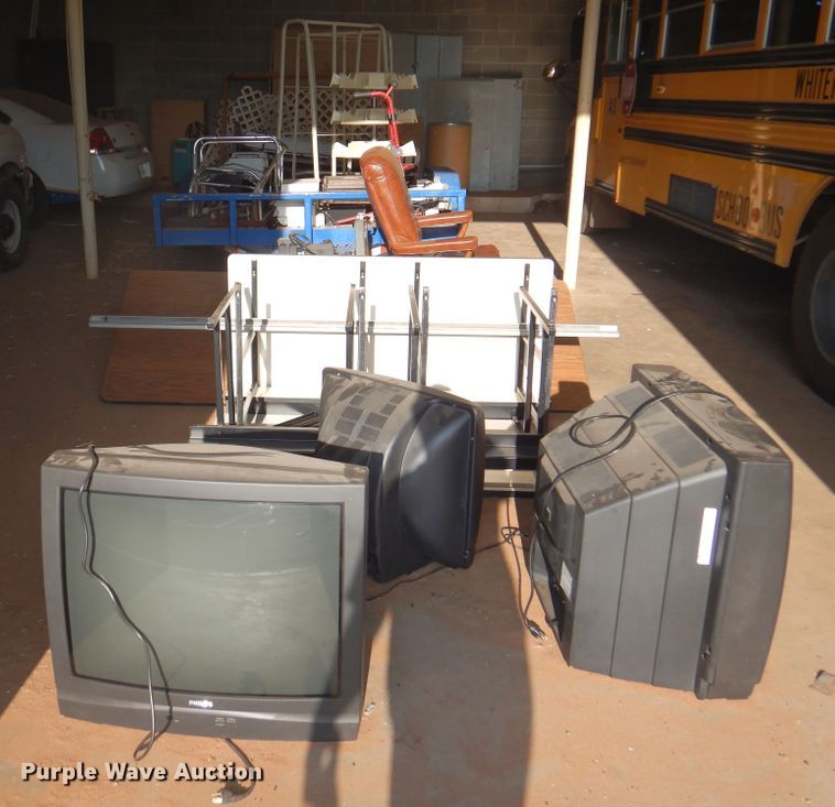 image for item IJ9462 Office supplies and equipment