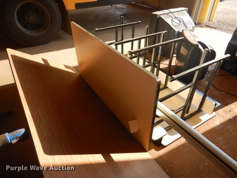 image for item IJ9462 Office supplies and equipment