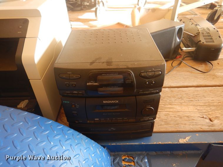 image for item IJ9462 Office supplies and equipment