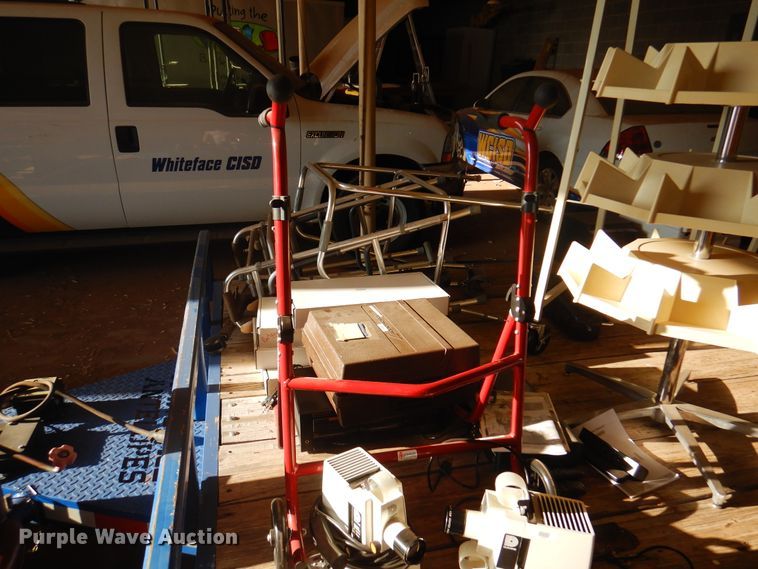 image for item IJ9462 Office supplies and equipment