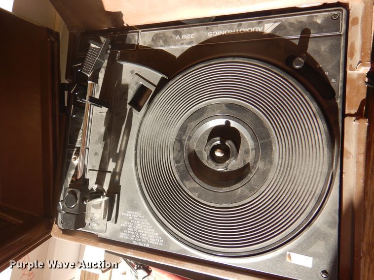 image for item IJ9462 Office supplies and equipment