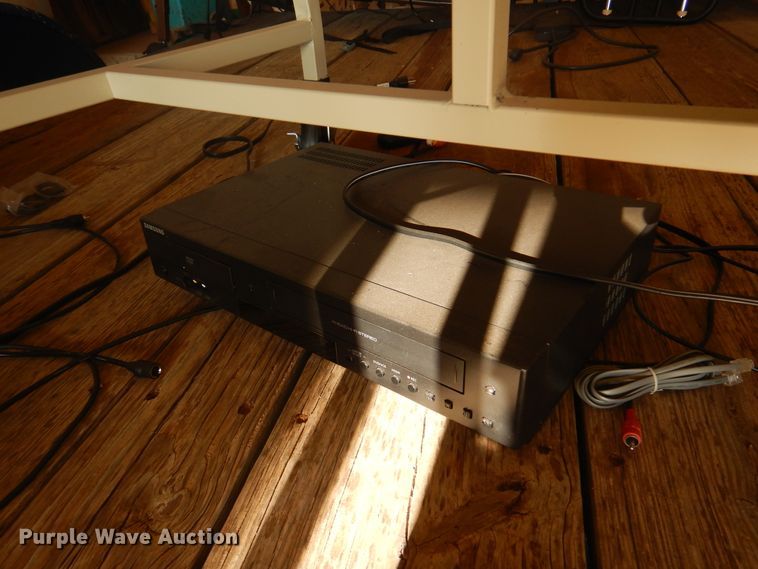 image for item IJ9462 Office supplies and equipment