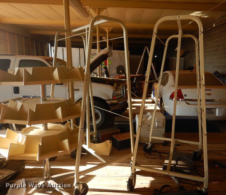 image for item IJ9462 Office supplies and equipment