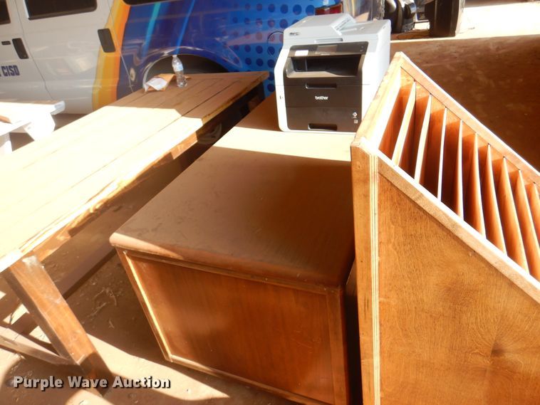 image for item IJ9463 Office supplies and equipment