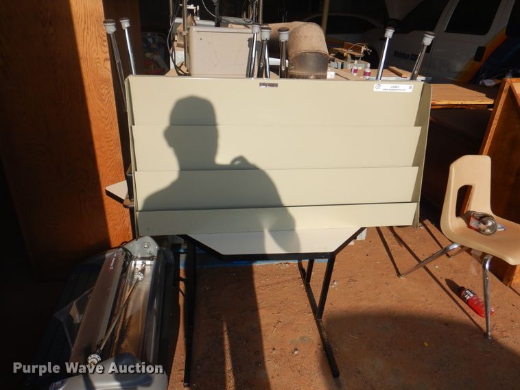 image for item IJ9463 Office supplies and equipment