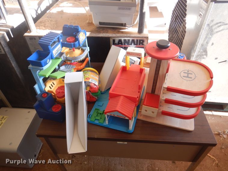 image for item IJ9463 Office supplies and equipment