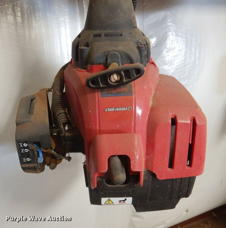 image for item IJ9468 Lawn and garden equipment