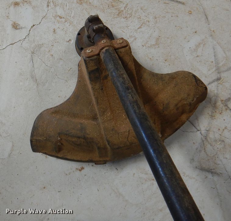 image for item IJ9468 Lawn and garden equipment