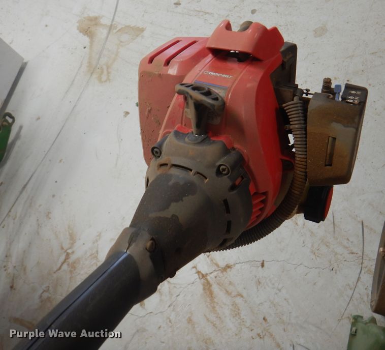 image for item IJ9468 Lawn and garden equipment