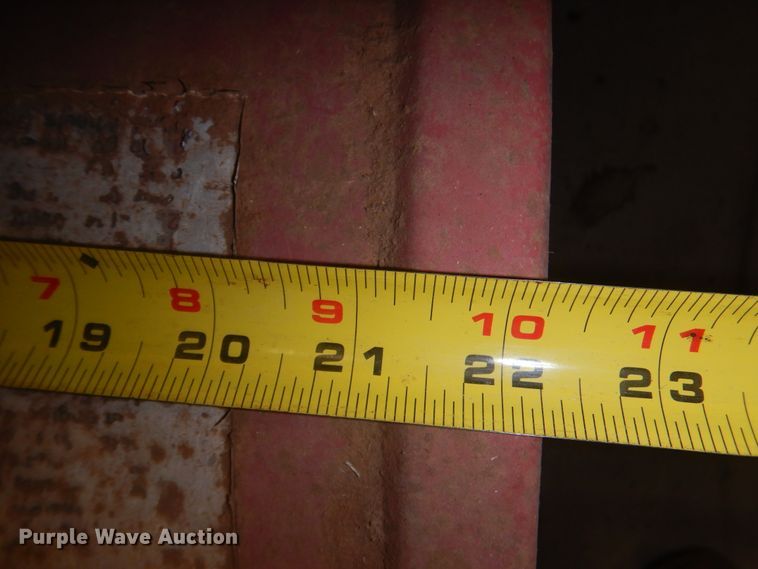 image for item IJ9468 Lawn and garden equipment