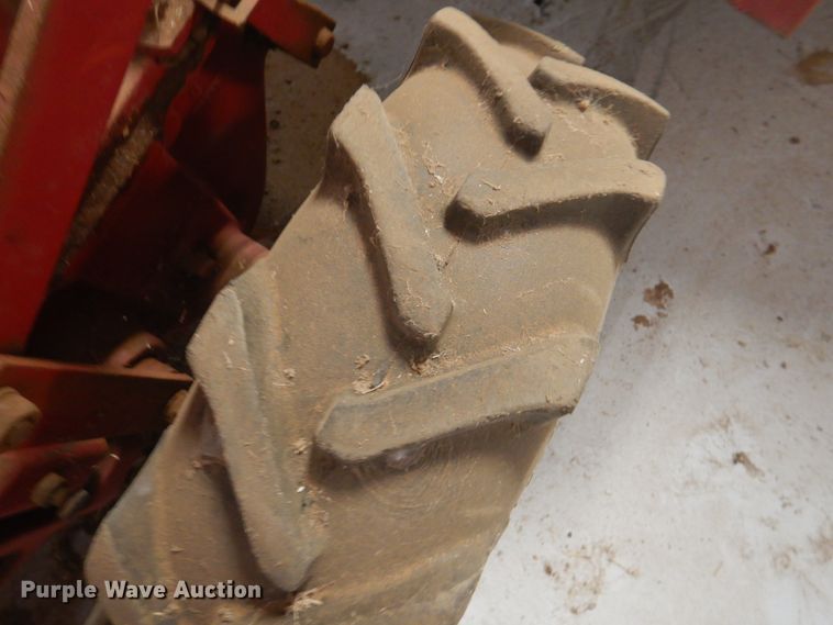 image for item IJ9468 Lawn and garden equipment