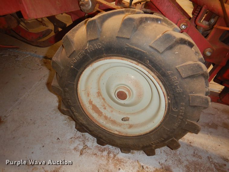 image for item IJ9468 Lawn and garden equipment