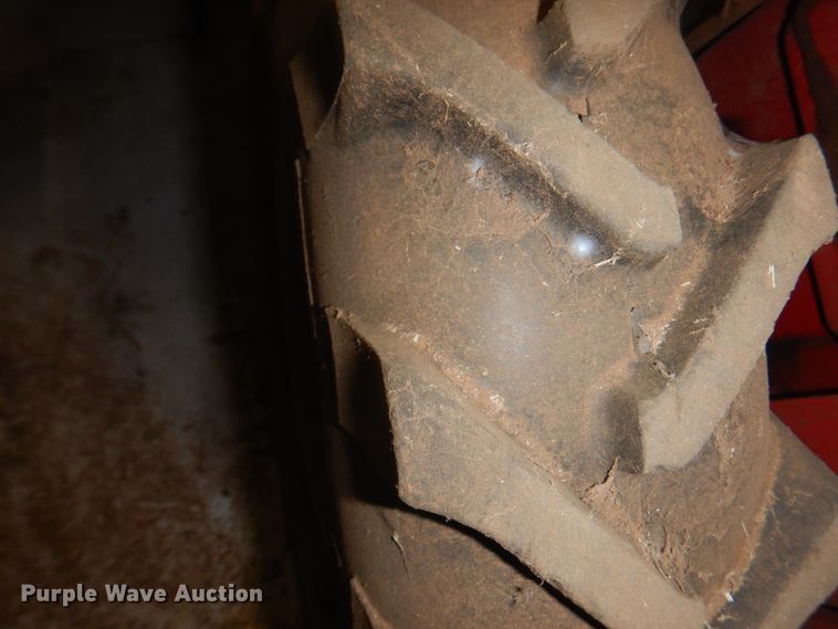 image for item IJ9468 Lawn and garden equipment