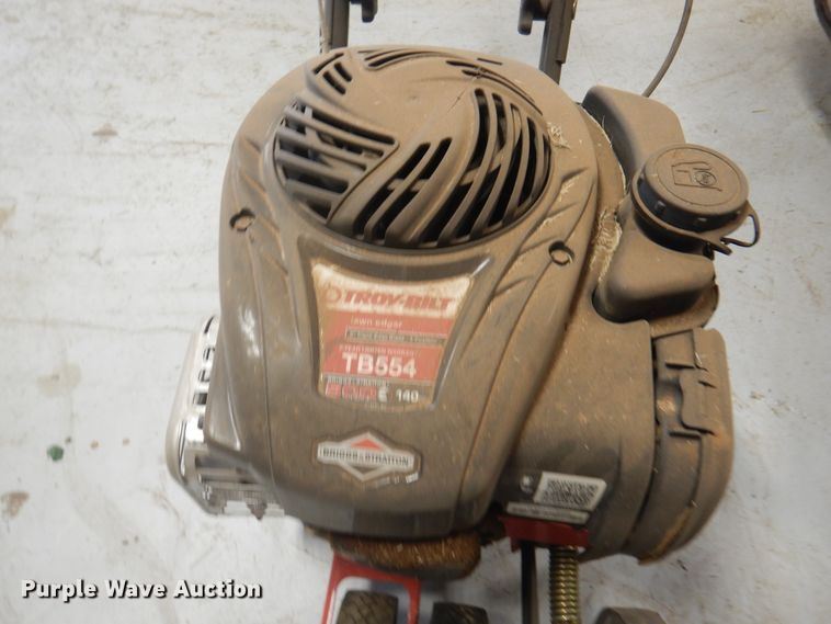 image for item IJ9468 Lawn and garden equipment