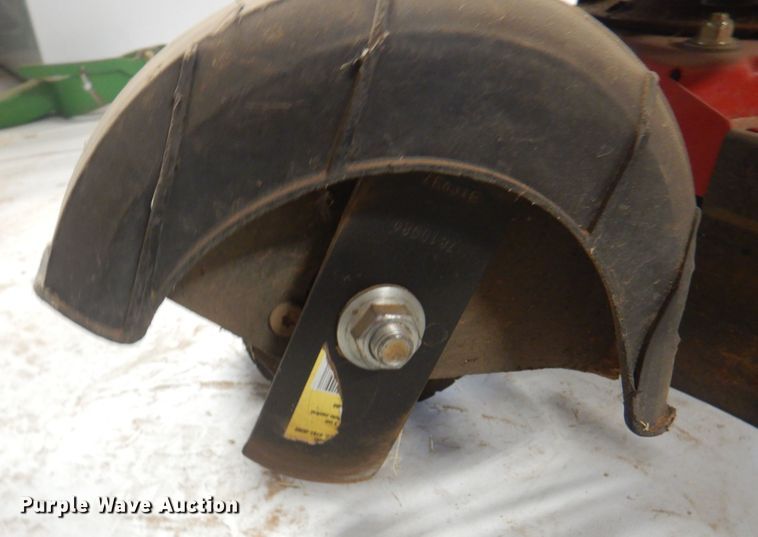 image for item IJ9468 Lawn and garden equipment