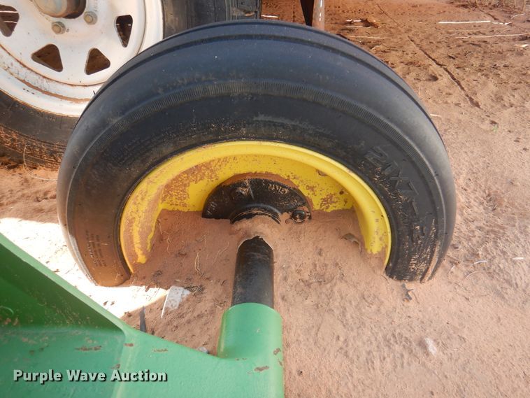 image for item IJ9469 John Deere HX20  batwing rotary mower