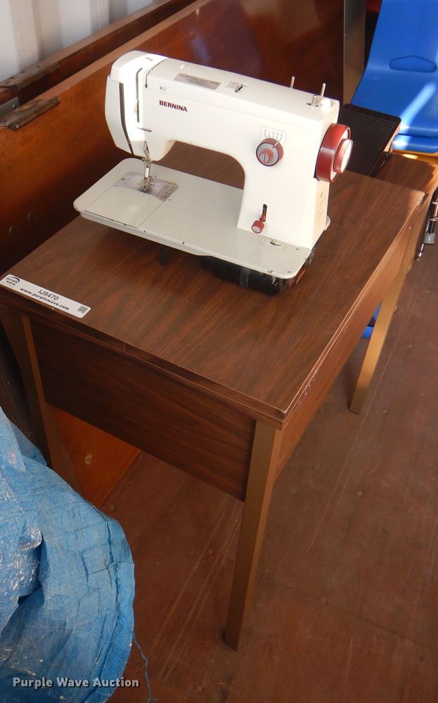 image for item IJ9470 (14) Bernina 200R sewing machines