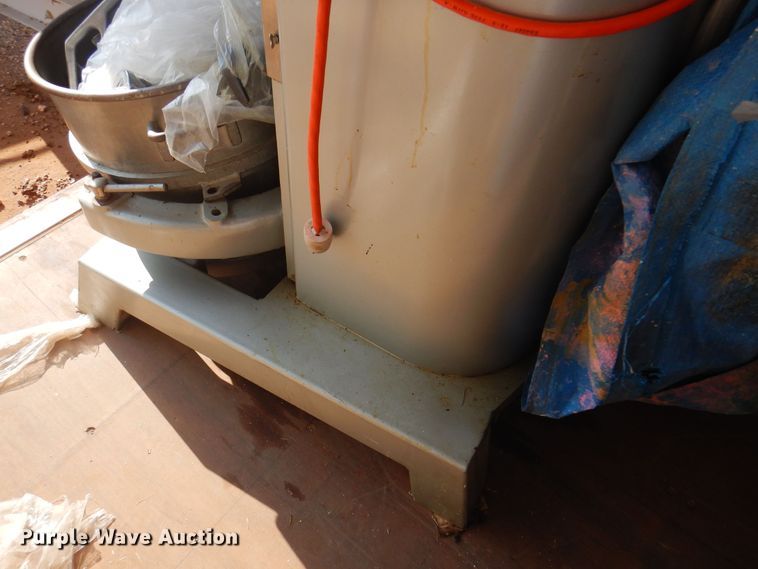 image for item IJ9473 Hobart  mixer