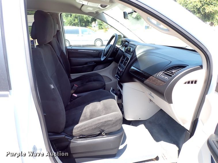 image for item IN9617 2015 Dodge Grand Caravan  handicap accessible van