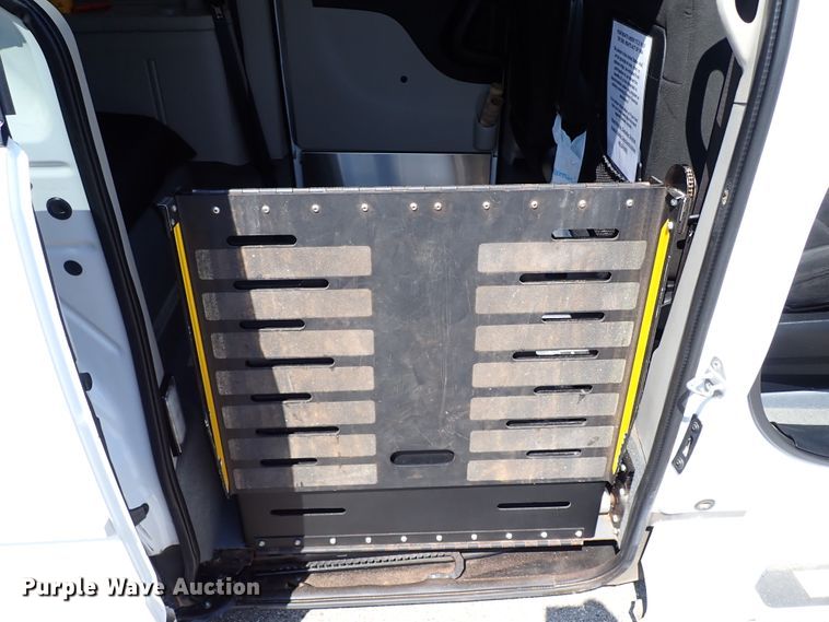 image for item IN9617 2015 Dodge Grand Caravan  handicap accessible van